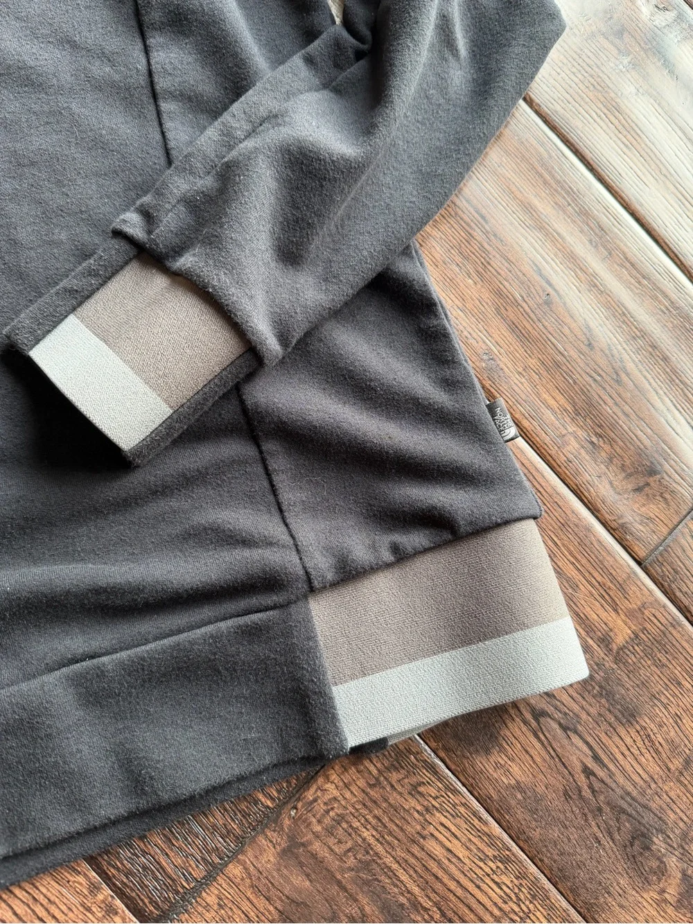 The North Face Women’s Crewneck Sweatshirt with Trim